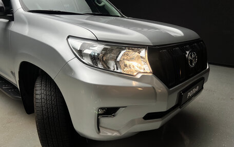 Toyota Land Cruiser Prado 150 рестайлинг 2, 2022 год, 8 200 000 рублей, 8 фотография