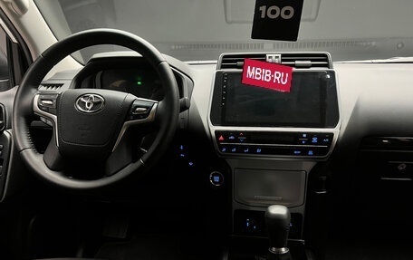 Toyota Land Cruiser Prado 150 рестайлинг 2, 2022 год, 8 200 000 рублей, 19 фотография