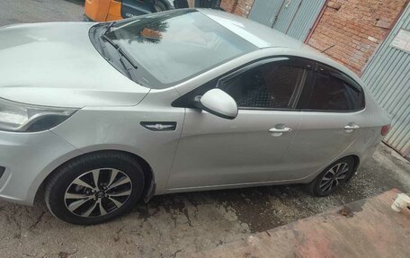 KIA Rio III рестайлинг, 2013 год, 680 000 рублей, 1 фотография