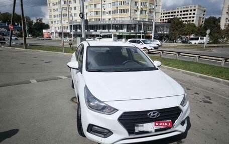 Hyundai Solaris II рестайлинг, 2019 год, 945 000 рублей, 1 фотография