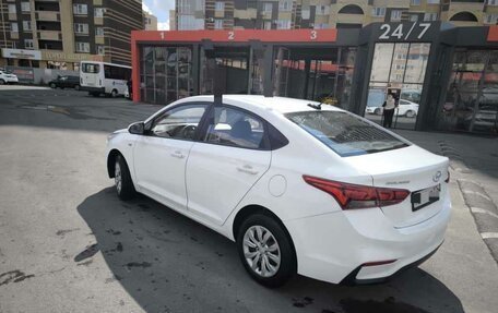 Hyundai Solaris II рестайлинг, 2019 год, 945 000 рублей, 4 фотография