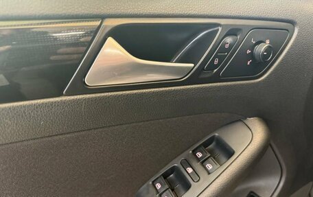 Volkswagen Jetta VI, 2017 год, 1 248 000 рублей, 13 фотография