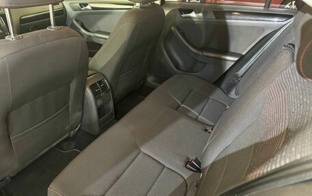 Volkswagen Jetta VI, 2017 год, 1 248 000 рублей, 16 фотография