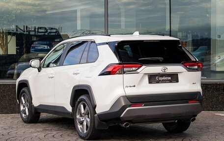 Toyota RAV4, 2019 год, 3 390 000 рублей, 8 фотография