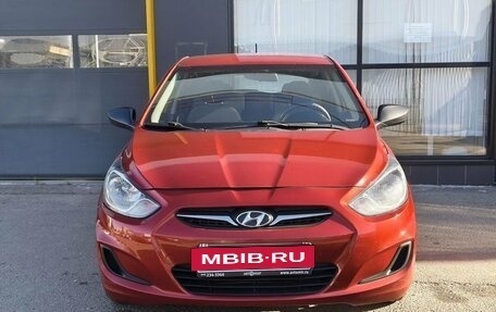 Hyundai Solaris II рестайлинг, 2011 год, 645 000 рублей, 2 фотография