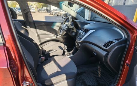 Hyundai Solaris II рестайлинг, 2011 год, 645 000 рублей, 10 фотография