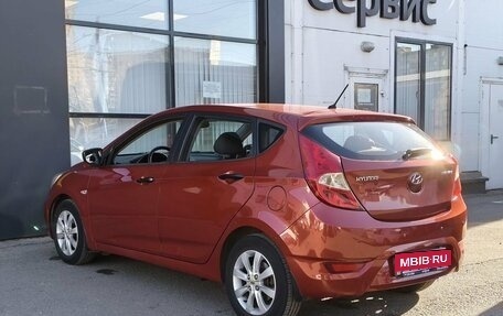 Hyundai Solaris II рестайлинг, 2011 год, 645 000 рублей, 5 фотография