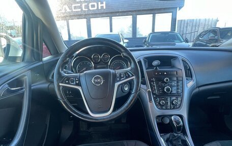 Opel Astra J, 2013 год, 750 000 рублей, 5 фотография