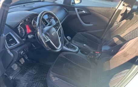 Opel Astra J, 2013 год, 750 000 рублей, 6 фотография