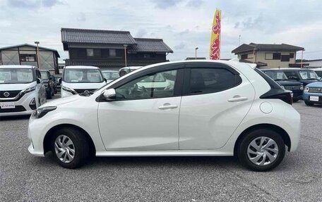 Toyota Yaris III рестайлинг, 2020 год, 1 200 000 рублей, 7 фотография