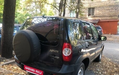 Chevrolet Niva I рестайлинг, 2011 год, 417 000 рублей, 4 фотография