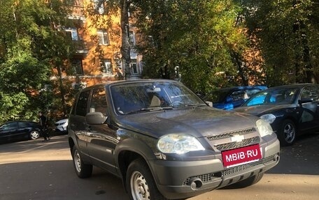 Chevrolet Niva I рестайлинг, 2011 год, 417 000 рублей, 21 фотография