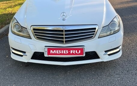 Mercedes-Benz C-Класс, 2012 год, 1 200 000 рублей, 1 фотография
