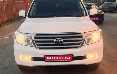 Toyota Land Cruiser 200, 2011 год, 2 675 000 рублей, 1 фотография