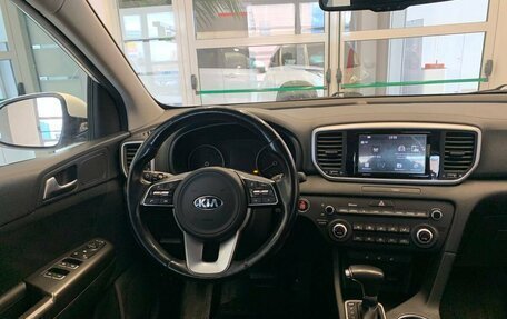 KIA Sportage IV рестайлинг, 2019 год, 2 430 000 рублей, 9 фотография