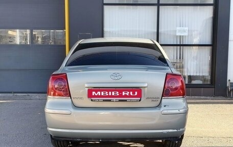 Toyota Avensis III рестайлинг, 2004 год, 550 000 рублей, 6 фотография