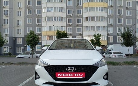 Hyundai Solaris II рестайлинг, 2021 год, 1 350 000 рублей, 9 фотография