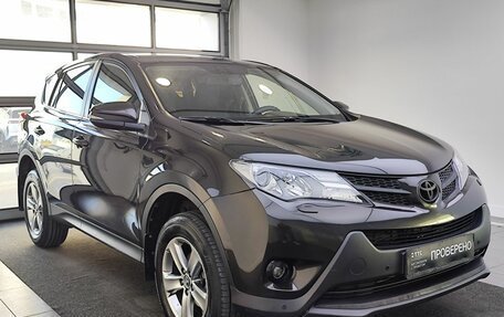 Toyota RAV4, 2015 год, 1 849 000 рублей, 3 фотография