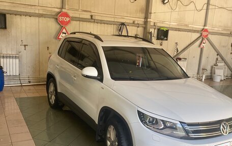 Volkswagen Tiguan I, 2014 год, 1 500 000 рублей, 2 фотография