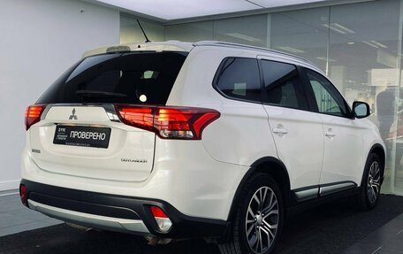 Mitsubishi Outlander III рестайлинг 3, 2016 год, 1 649 000 рублей, 6 фотография