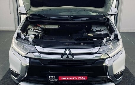 Mitsubishi Outlander III рестайлинг 3, 2016 год, 1 649 000 рублей, 11 фотография