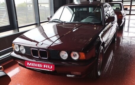 BMW 5 серия, 1990 год, 2 000 000 рублей, 2 фотография