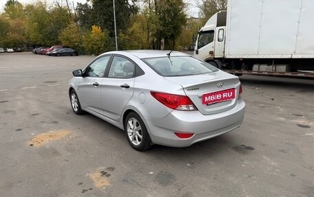 Hyundai Solaris II рестайлинг, 2014 год, 840 000 рублей, 3 фотография