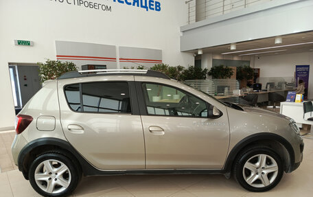 Renault Sandero II рестайлинг, 2015 год, 855 000 рублей, 4 фотография