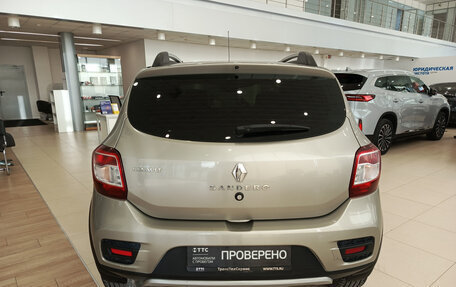 Renault Sandero II рестайлинг, 2015 год, 855 000 рублей, 6 фотография