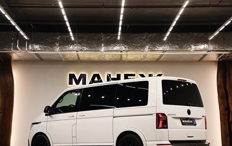 Volkswagen Multivan T6 рестайлинг, 2019 год, 5 400 000 рублей, 4 фотография