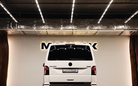 Volkswagen Multivan T6 рестайлинг, 2019 год, 5 400 000 рублей, 5 фотография