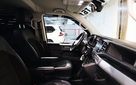Volkswagen Multivan T6 рестайлинг, 2019 год, 5 400 000 рублей, 16 фотография