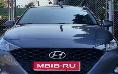 Hyundai Solaris II рестайлинг, 2021 год, 1 740 000 рублей, 1 фотография
