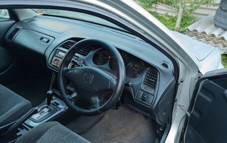 Honda Accord VII рестайлинг, 1997 год, 350 000 рублей, 11 фотография