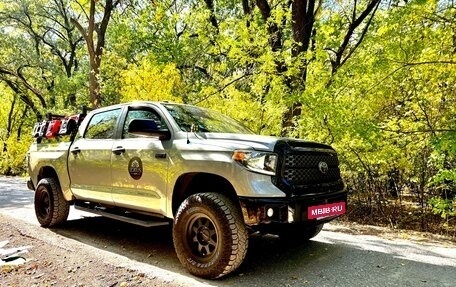 Toyota Tundra II, 2018 год, 3 020 000 рублей, 6 фотография