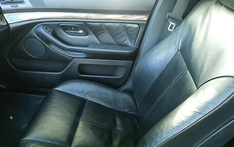 BMW 5 серия, 2000 год, 690 000 рублей, 17 фотография