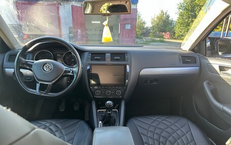 Volkswagen Jetta VI, 2015 год, 1 300 000 рублей, 11 фотография