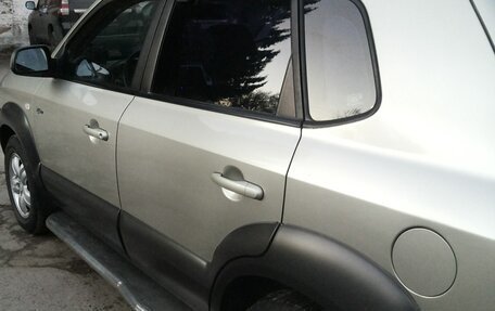 Hyundai Tucson III, 2006 год, 749 000 рублей, 3 фотография
