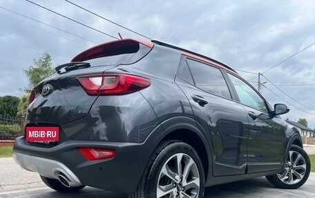 KIA Stonic, 2018 год, 1 365 000 рублей, 10 фотография