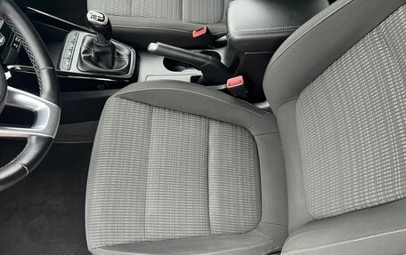 KIA Stonic, 2018 год, 1 365 000 рублей, 17 фотография