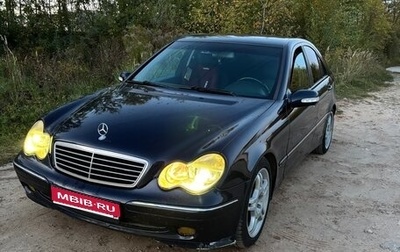 Mercedes-Benz C-Класс, 2003 год, 450 000 рублей, 1 фотография