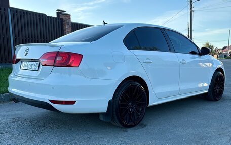 Volkswagen Jetta VI, 2011 год, 1 170 000 рублей, 5 фотография
