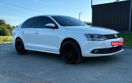 Volkswagen Jetta VI, 2011 год, 1 170 000 рублей, 6 фотография