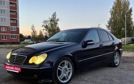 Mercedes-Benz C-Класс, 2003 год, 450 000 рублей, 12 фотография