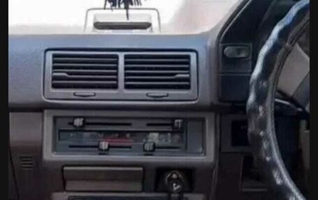 Mazda 626, 1985 год, 130 000 рублей, 22 фотография