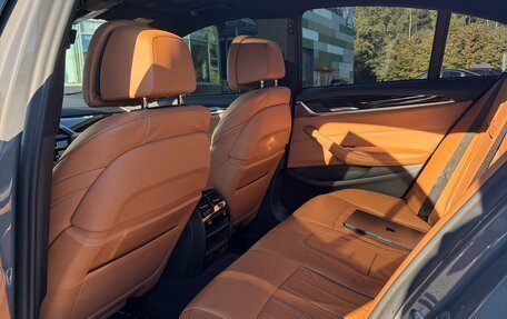 BMW 5 серия, 2021 год, 5 600 000 рублей, 8 фотография