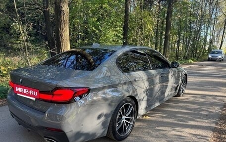 BMW 5 серия, 2021 год, 5 600 000 рублей, 4 фотография