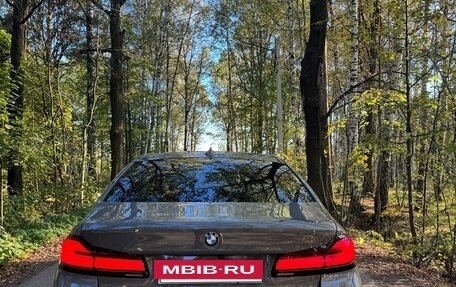 BMW 5 серия, 2021 год, 5 600 000 рублей, 2 фотография