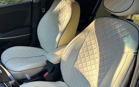 Hyundai Solaris II рестайлинг, 2011 год, 650 000 рублей, 4 фотография