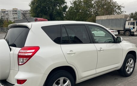 Toyota RAV4, 2011 год, 1 545 000 рублей, 2 фотография